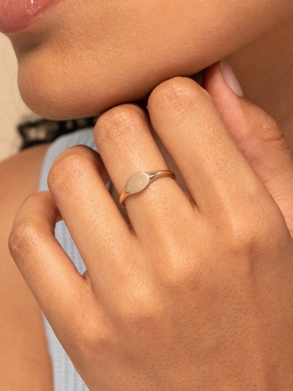 Mejuri Signet Ring 14k yellow gold size 8
